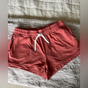 Vuori halo shorts